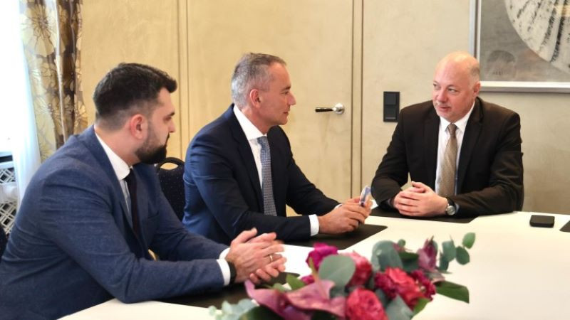 Николай Младенов и Росен Желязков обсъдиха участието на България във възстановяването на Газа